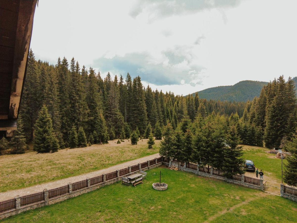 Villa Mounthoff Retreat Moroeni Esterno foto