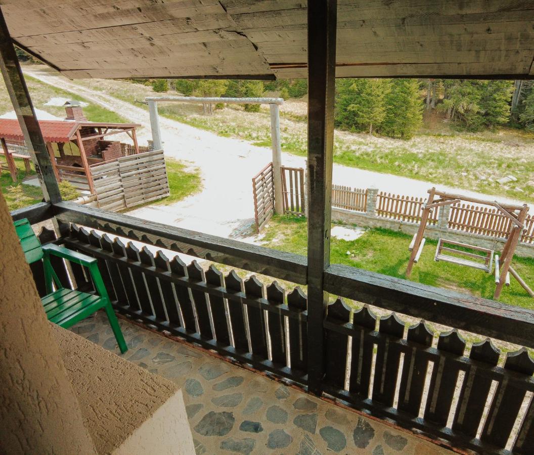 Villa Mounthoff Retreat Moroeni Esterno foto