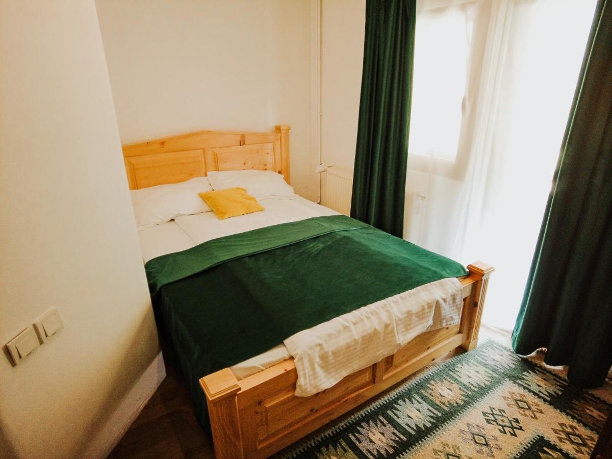 Villa Mounthoff Retreat Moroeni Esterno foto