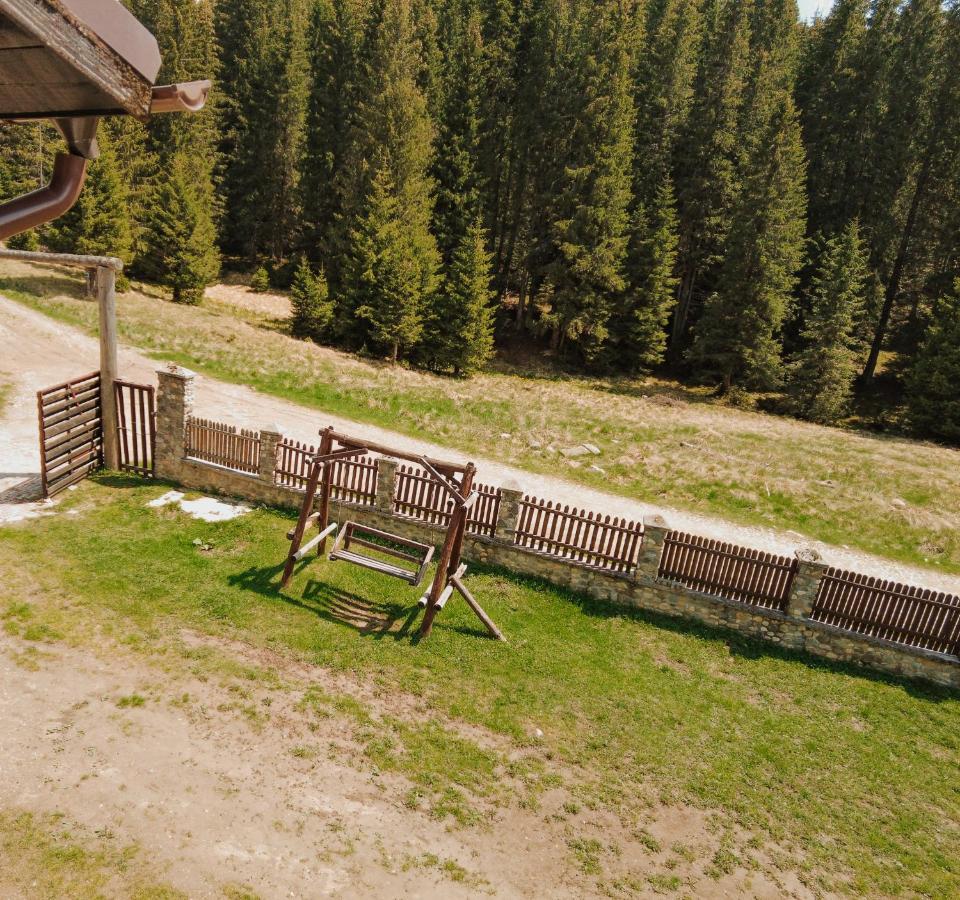 Villa Mounthoff Retreat Moroeni Esterno foto