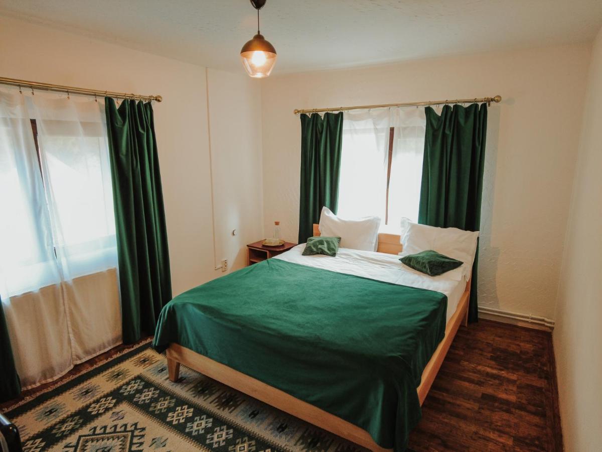 Villa Mounthoff Retreat Moroeni Esterno foto