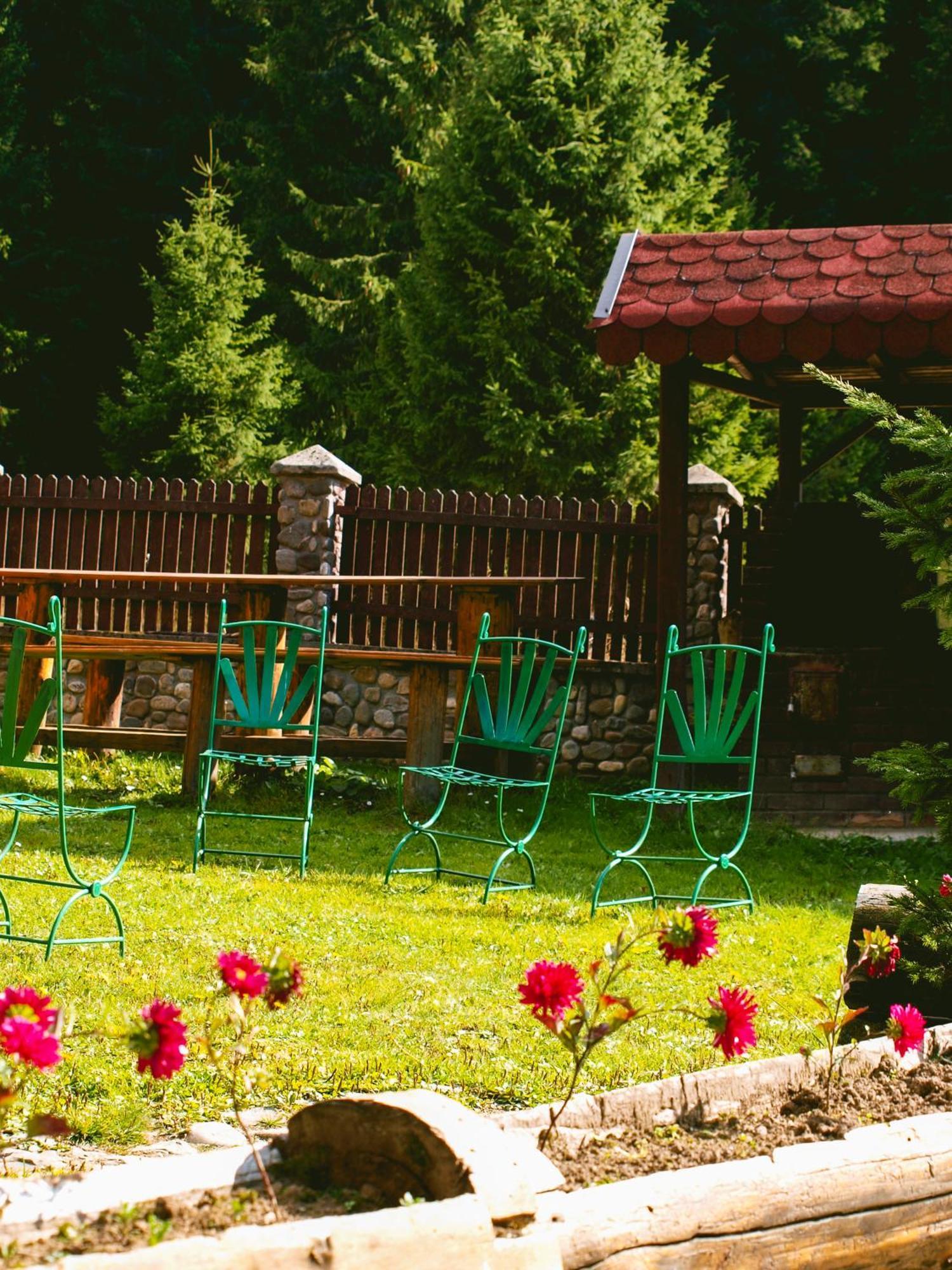 Villa Mounthoff Retreat Moroeni Esterno foto